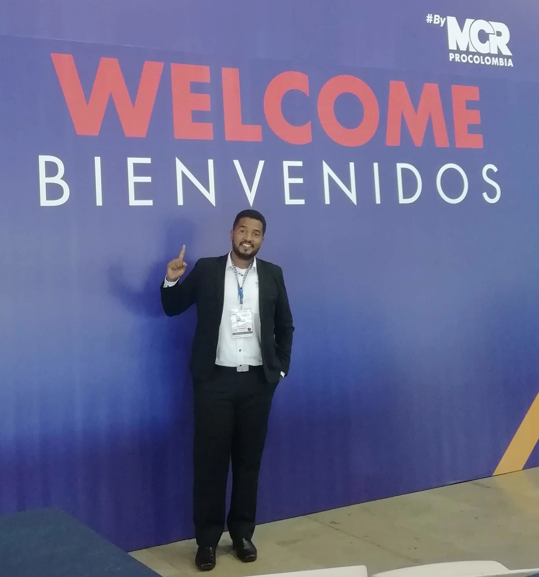Alejandro IAs, Estratega y Consultor IA, listo para conversar sobre tu Proyecto o Negocio,  Divulgar IA una oportunidad para  Latinoamérica